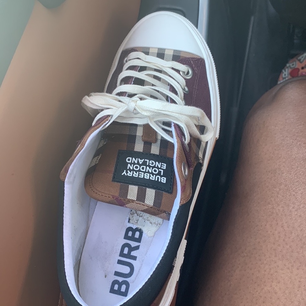 Burberry shoes